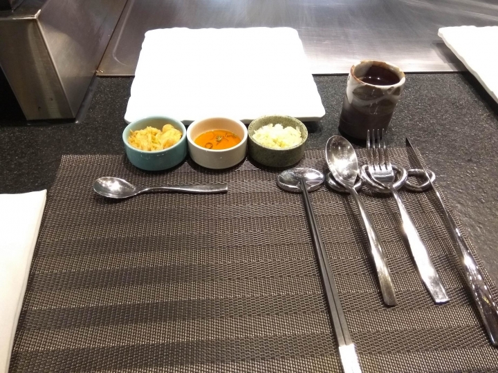 [活海鮮鐵板燒]台中大江戶町食記~日式料理風~漁市場重現~龍蝦界勞斯萊斯~玫瑰/黃金龍蝦~上等青口鰻~老饕牛肉~CP值高!