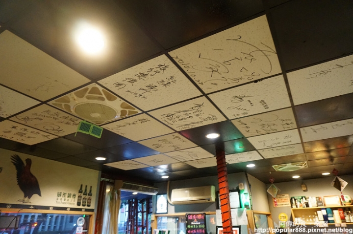 【中山國中站】〈維吾爾新疆碳烤〉大漠香料加孜然調味，使碳烤食材更香更美味，十年老店口碑不墜，靠的就是真材實料與真功夫!