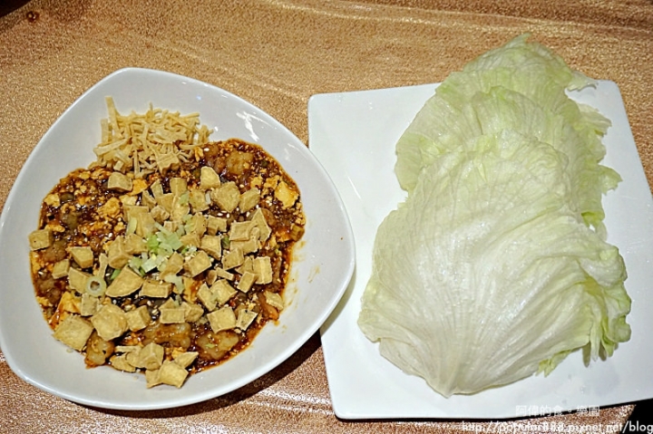 【新北市深坑】〈台北深坑假日飯店Holiday Inn〉二樓"悅"茶餐廳升級改版，一道道粵菜、港點盡現老師傅功夫與火候，更加美味，但依然平價！