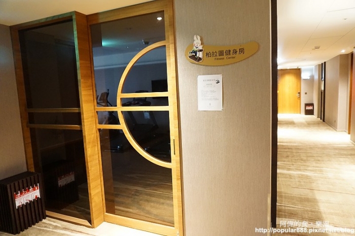 【宜蘭市】<悅川酒店>2017全新開幕的親子酒店,有超大的遊戲室,還有豐富藏書,每間客房也都有文學名著;兼具休閒與人文知性的漂亮酒店。
