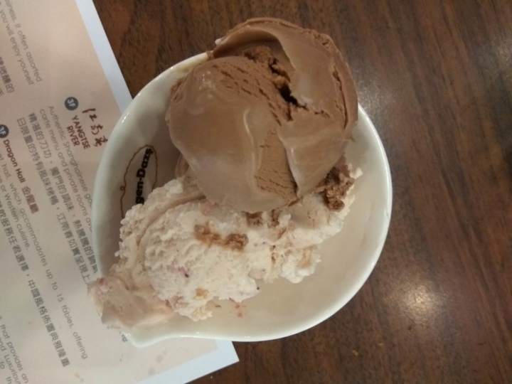 [歐式自助餐/下午茶]台中市福華飯店2F美樂琪餐廳下午茶食記~~ 蝦蟹多~甜點很好吃~~很推!