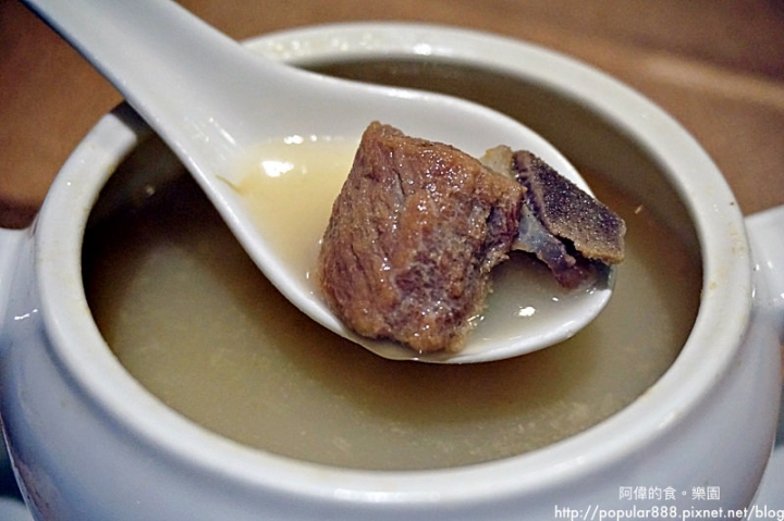 【新北市深坑】〈台北深坑假日飯店Holiday Inn〉二樓"悅"茶餐廳升級改版，一道道粵菜、港點盡現老師傅功夫與火候，更加美味，但依然平價！