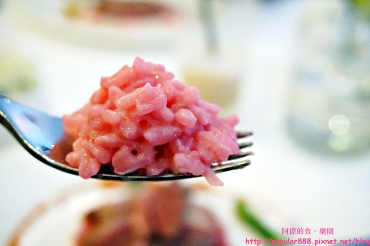 【北投溫泉】〈大地酒店〉推出"花漾套餐"迎春，結合花與美的意象，每道料理都像藝術品。五月底前限定，來趟美食溫泉之旅吧！