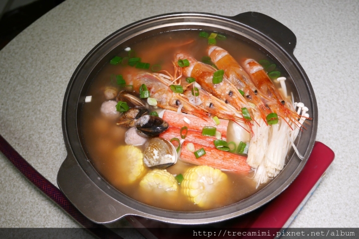 【食記】高雄我家帶皮羊肉海鮮燒烤-超低調的羊肉爐店家特製天使紅蝦鍋/附贈六道菜跟鹽烤蝦,便宜呷粗飽又新鮮!