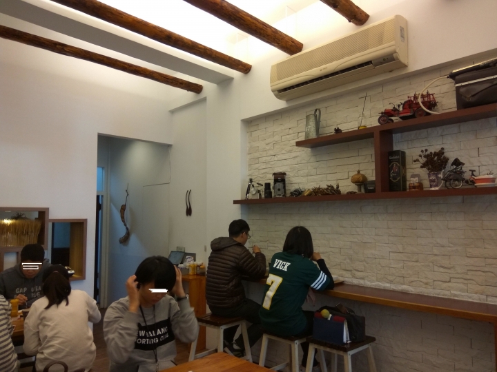 [早午餐/咖啡/麵包/飲料/蛋餅]彰化市基督教醫院附近巴特廚房早午餐食記~~生意好~ 人很多~~排隊店~