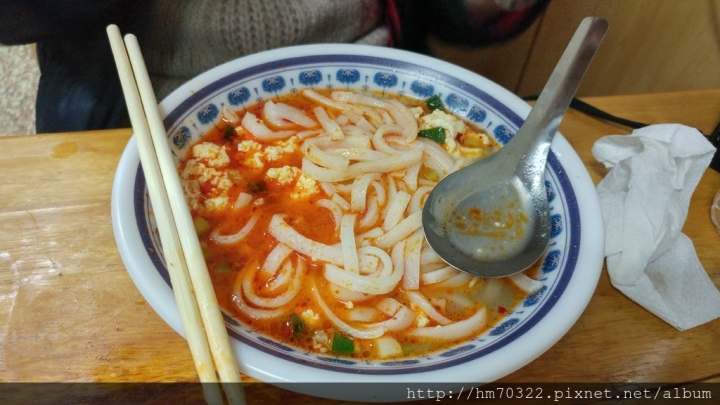 『桃園食記』-中壢龍平路．大鬍子米干 / 龍岡 / 忠貞市場 / 早餐