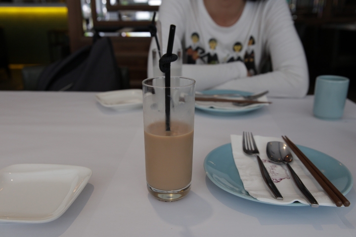 【美食。食記】台北 大稻埕 一瓶啤酒喜相逢 洛 Le Zinc 洛 Café & Bar 咖啡 輕食 啤酒 霞海城隍廟