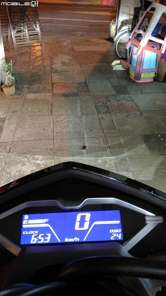 Limi開箱.........一台實車比圖片好看的山葉@@