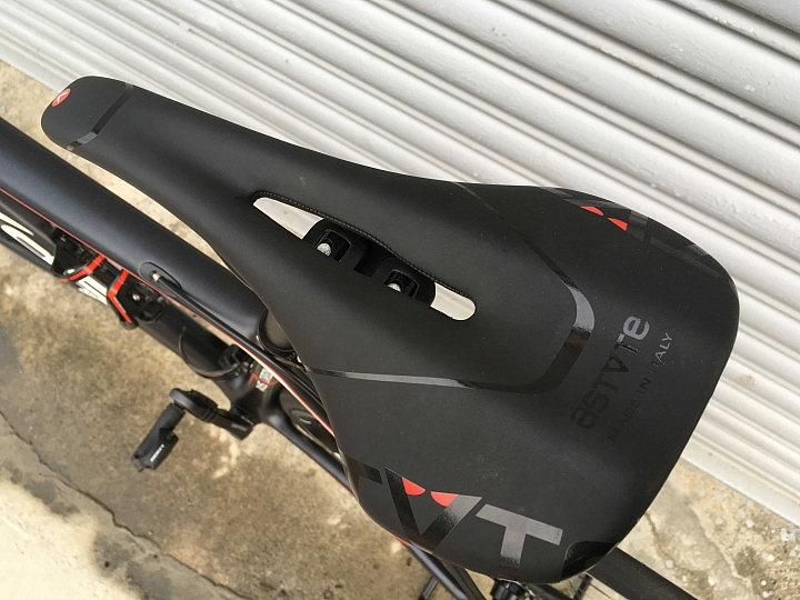 xds  X-B67 喜德盛碳纖維車架 & 自組公路車感想