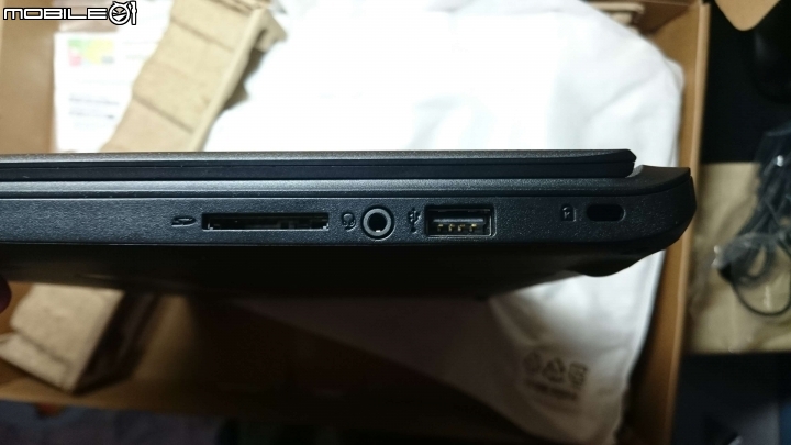 [開箱]ES1-332-C8KM簡單開箱