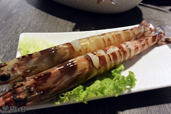 必吃!南投埔里不靠海【日高鍋物】的超肥美"海鮮鍋物""伊比利豬肉火鍋"雙人海陸套餐