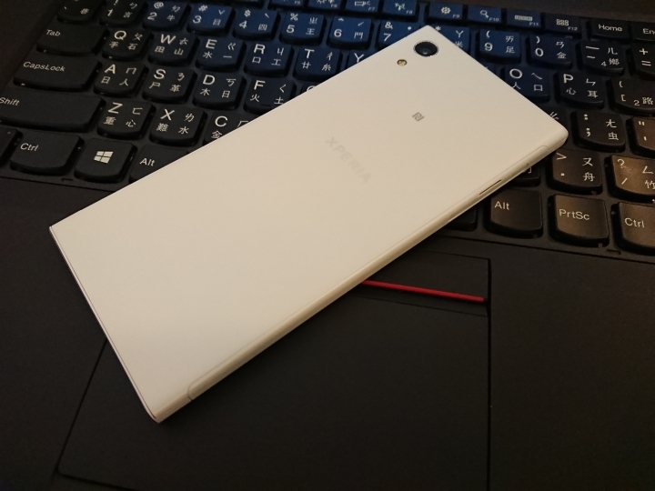 SONY XA1 入手拉 ^^ 有大大也拿這支嗎？