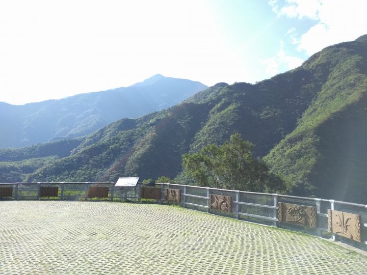 屏東經典爬坡路線，神山霧台吃愛玉