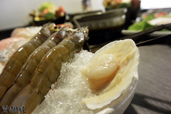 必吃!南投埔里不靠海【日高鍋物】的超肥美"海鮮鍋物""伊比利豬肉火鍋"雙人海陸套餐