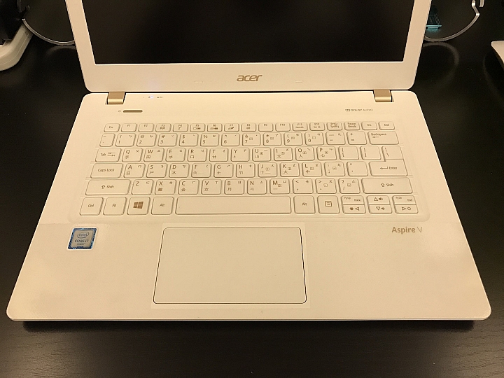 [開箱分享] 40 週年版 ACER Aspire V3-372-714K