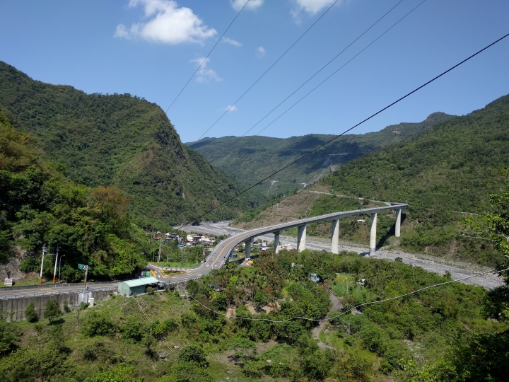屏東經典爬坡路線，神山霧台吃愛玉