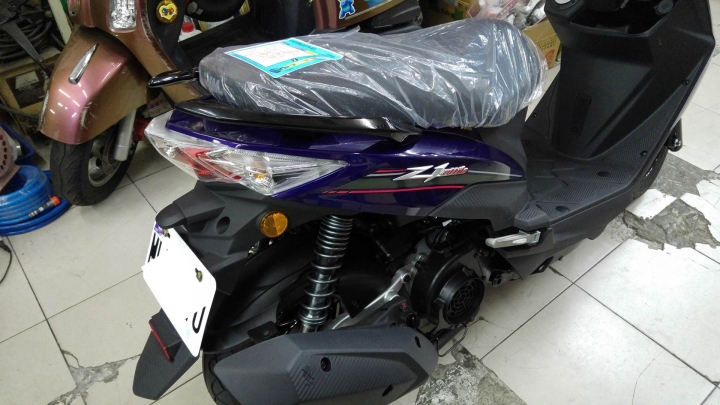 Z1 ATTILA 125 紫色開箱