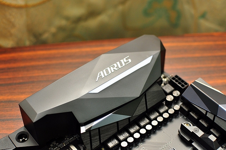 Ryzen5 1400+AORUS AX370 GAMING K7，更新BIOS後效能更強悍