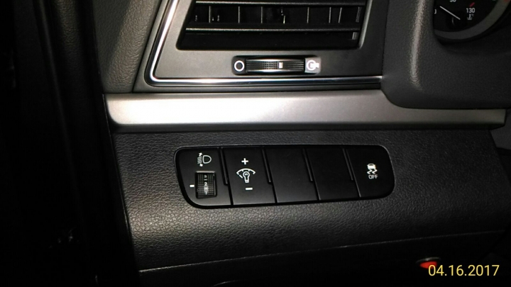 Super Elantra 1.6 汽油版功能外觀差異