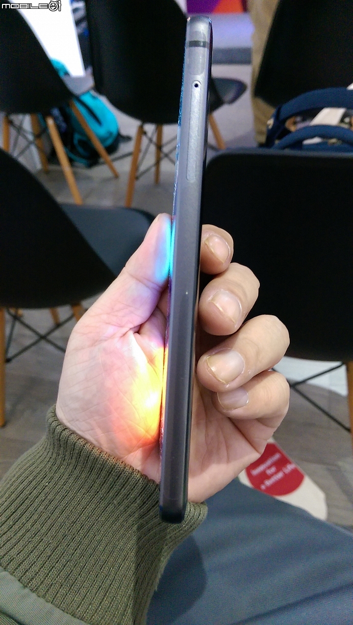 LG G6不容小看 可單手掌控的大螢幕 新機發表會體驗