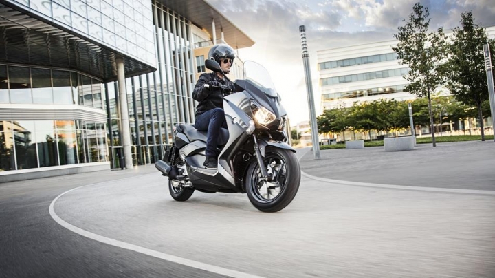 2017 YAMAHA X-MAX 250 ABS 引進的可能性？