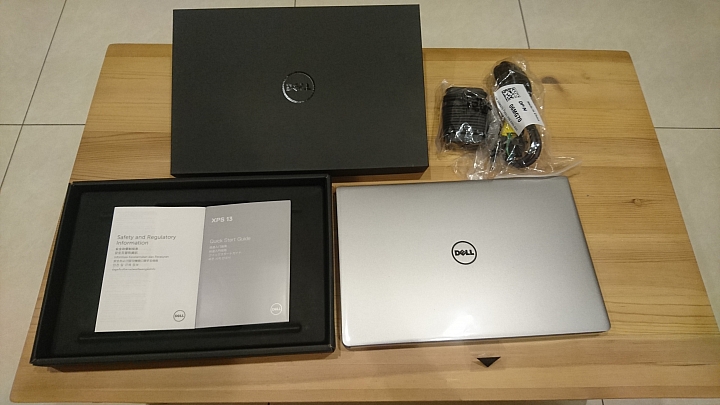 [開箱] Dell 日規 XPS13 9360 <圖多>