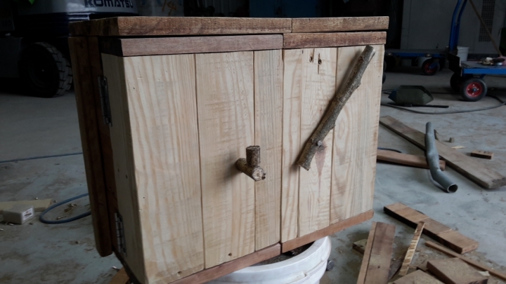 窮人版假掰廚房餐具收納箱DIY