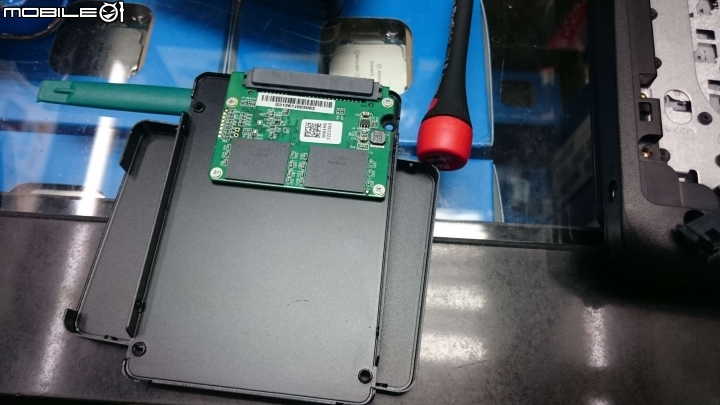 [開箱]ES1-332-C8KM簡單開箱