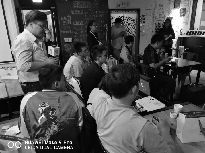 徠徠徠里徠!!~快徠成為徠徠哥~喔不! 是徠卡攝影大師~HUAWEI P10 Plus -徠味 我的風格體驗會心得分享