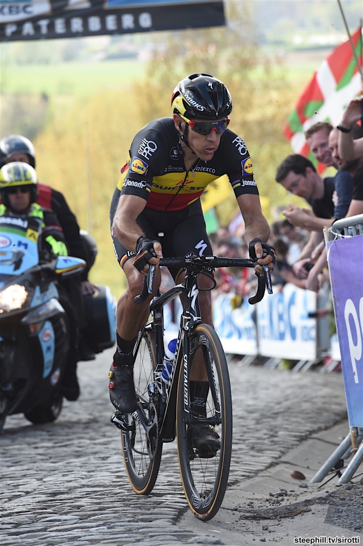 關於2017 法蘭德斯古典賽 (Ronde van Vlaanderen), 看到緊抓住機會, 和被命運牽絆的兩樣情