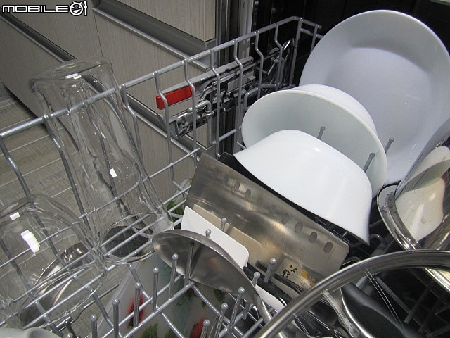 Boach Serie8 的 SMS88MI01X洗碗機