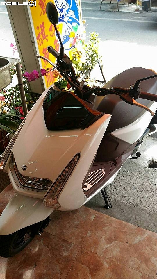 Limi開箱.........一台實車比圖片好看的山葉@@