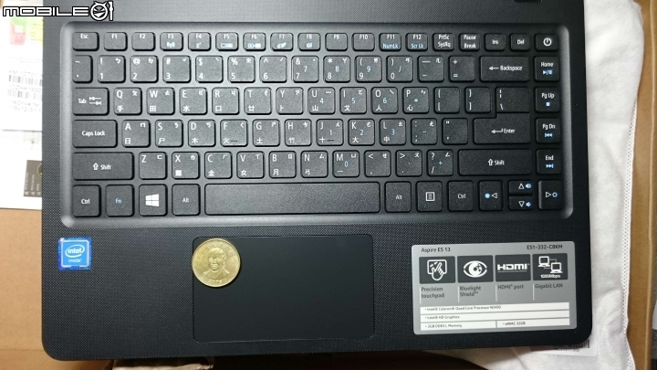 [開箱]ES1-332-C8KM簡單開箱