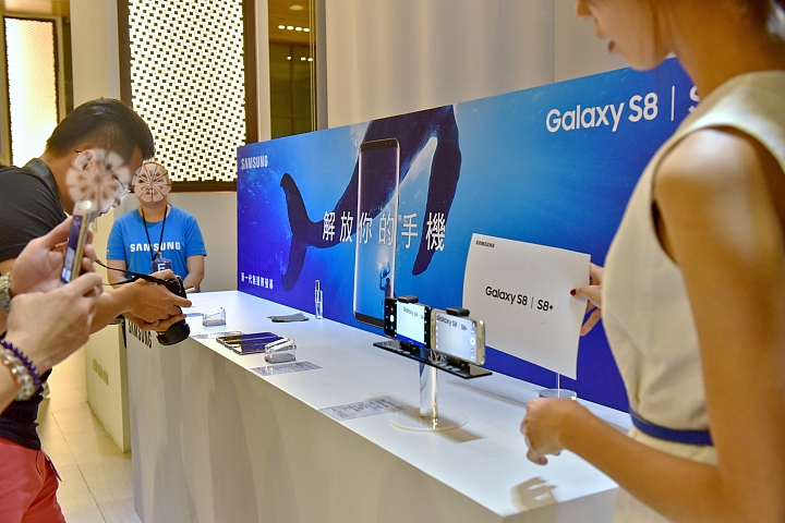 參加《Samsung Galaxy S8 │ S8+ 解放你的手機》高雄場破框體驗會記錄