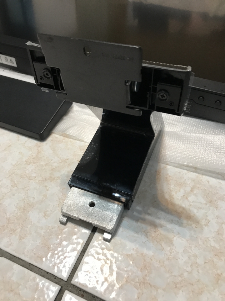 [開箱] BENQ EW2775ZH 電腦螢幕開箱