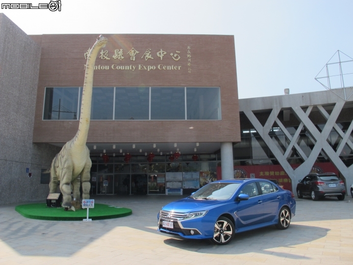 補上新舊款引擎轉速-【體驗】安靜、舒適、熱血不能兼具?全新改款Grand Lancer不專業分享