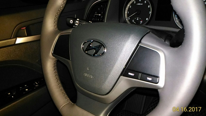 Super Elantra 1.6 汽油版功能外觀差異