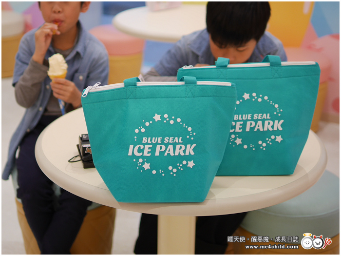 【沖繩親子景點】BLUE SEAL ICE PARK 獨創製冰體驗DIY，只要1000日幣！