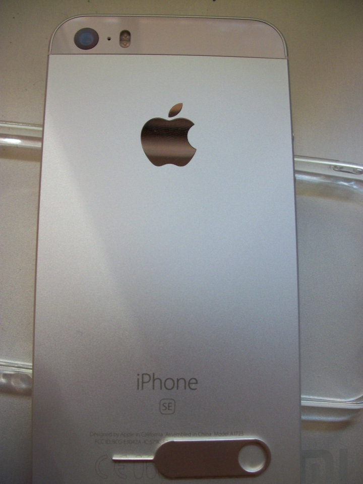 IPHONE SE 16GB 淘寶購入官換機