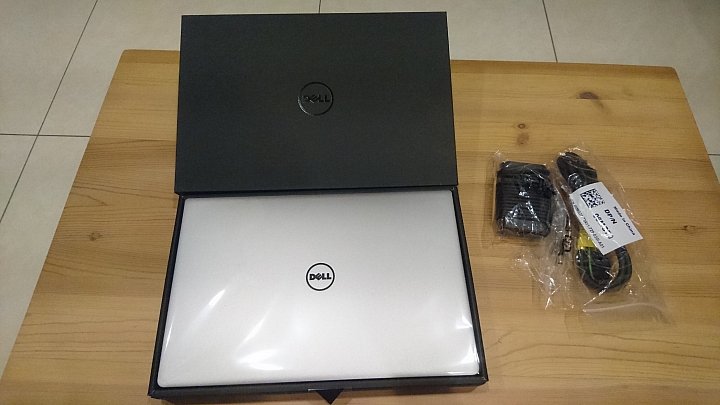 [開箱] Dell 日規 XPS13 9360 <圖多>