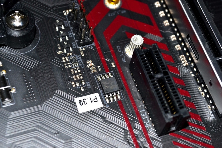 中階晶片組也能輕鬆超頻 ASROCK Fatal1ty AB350 Gaming K4 +Ryzen7 開箱簡測