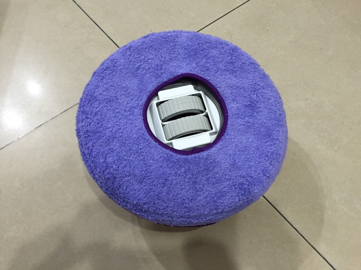 [開箱] i'SENSE 乾濕兩用Catch Mop拖地機器人(HAF-HC200WH)