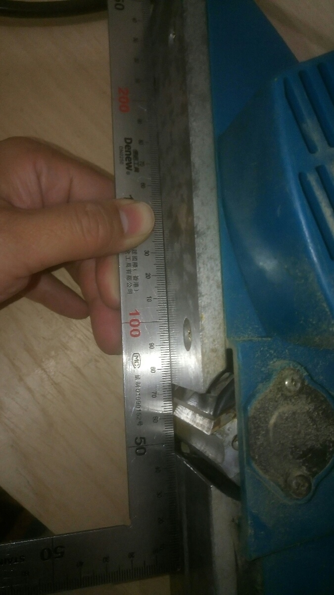 請問電動刨刀的使用？