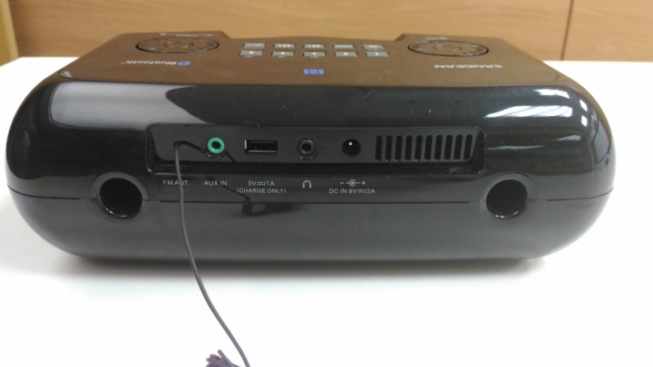[簡易開箱] 山進SANGEAN RCR-20 藍牙時鐘收音機