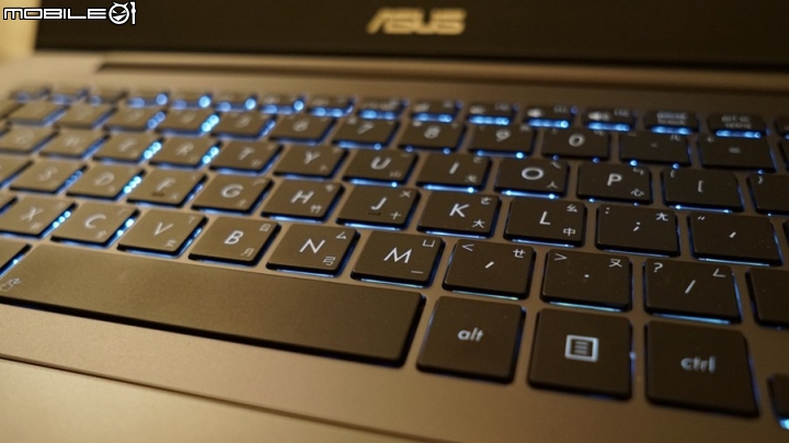 ASUS Zenbook UX430UQ石英 灰 1.25公斤Core i+ 940MX的14吋筆電