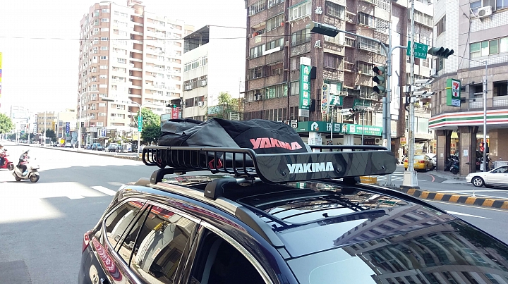 Outback 車頂架及行李盤 開箱