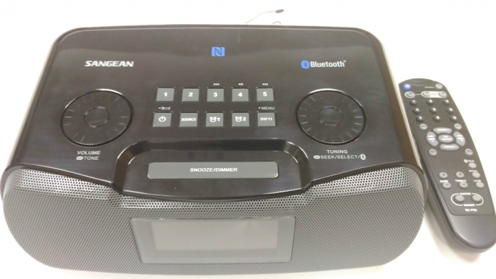 [簡易開箱] 山進SANGEAN RCR-20 藍牙時鐘收音機