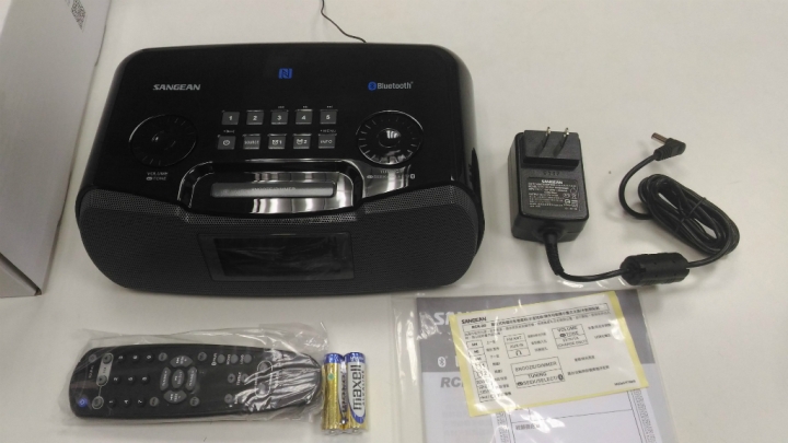 [簡易開箱] 山進SANGEAN RCR-20 藍牙時鐘收音機