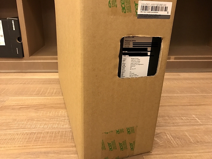[開箱分享] 40 週年版 ACER Aspire V3-372-714K