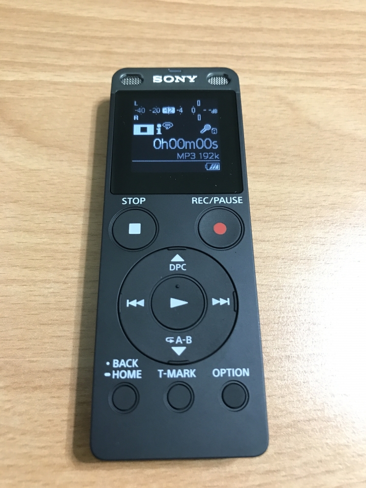 [開箱] Sony ICD-UX560F 錄音筆開箱